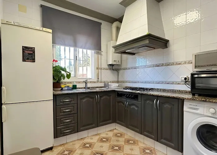 Hébergement de vacances Piscina Privada Cerca Del Mar Solo Familia Conil De La Frontera